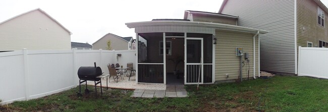 Building Photo - End Unit with Lots of Upgrades!