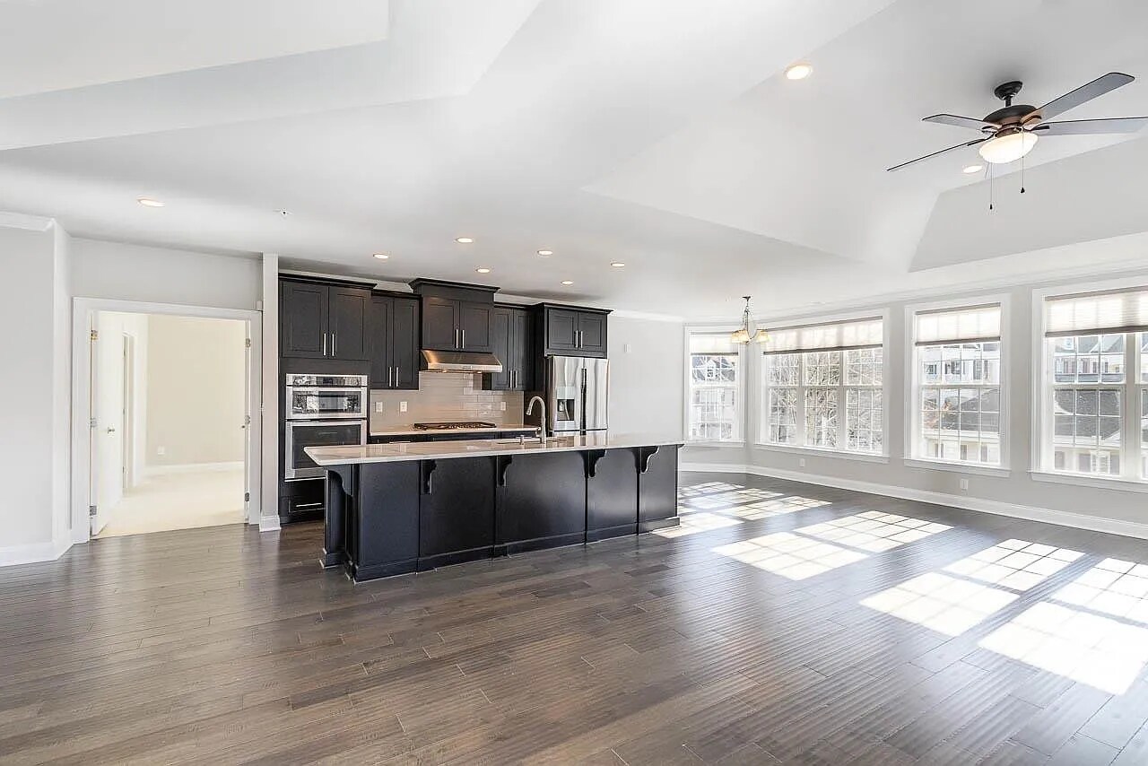 Living Room Kitchen Angle - 10420 Sablewood Dr