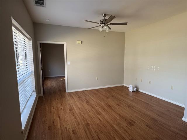 Building Photo - 503 N Washington St