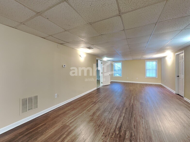 Building Photo - 1222 Joe Brogdon Ln