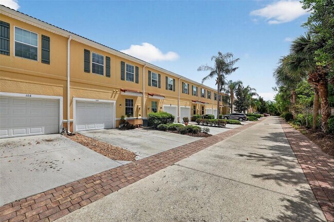 Building Photo - 3736 82nd Ave Cir E