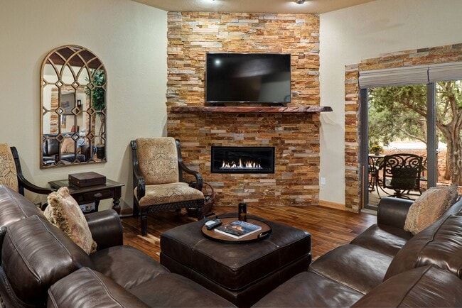 Building Photo - FURNISHED 6-12 MONTH LEASE - WEST SEDONA - GATED COMMUNITY