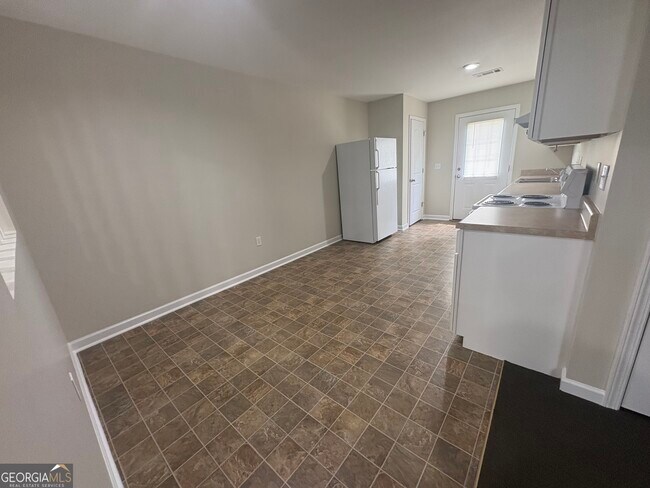 Building Photo - 1821 Claxton Dairy Rd