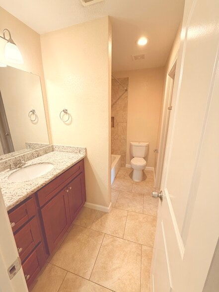 Building Photo - 12328 Ormandy St