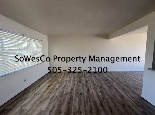 Building Photo - 3 Bed 2 Bath with Garage in Central Farmin...