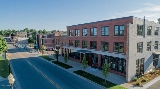 Primary Photo - 86 Washington St