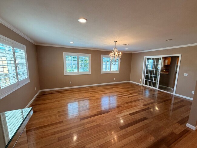 Building Photo - Unbelievable 4 Bed, 4 Bath House For Rent In Buena Park-Must See To Appreciate!