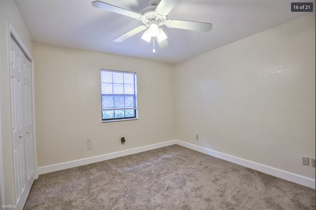 Building Photo - 2 br, 1 bath Duplex - 4789 Leah Court 4789