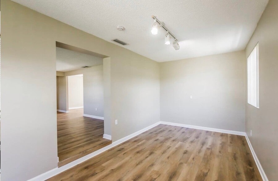 Building Photo - 3011 SW 97th Ct