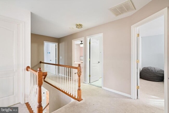 Building Photo - 523 Windermere Drive