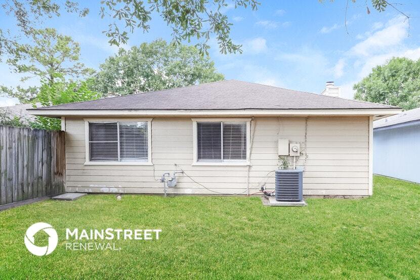 Building Photo - 11110 Grassyglen Dr