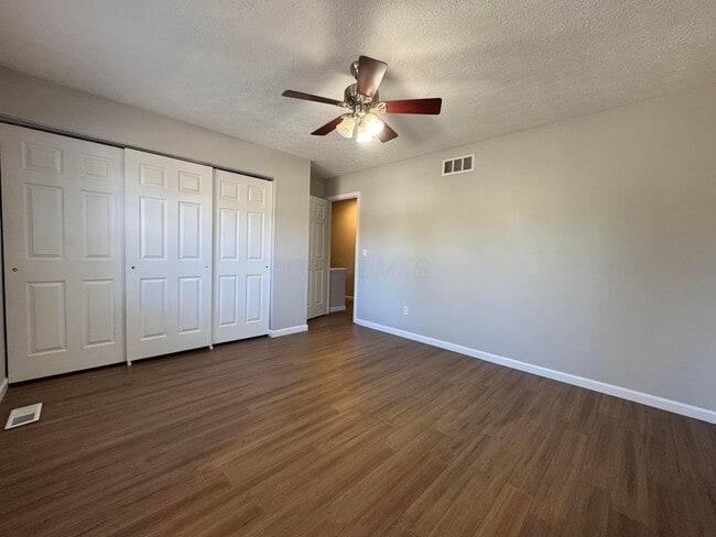 Building Photo - 361 St Thomas Dr
