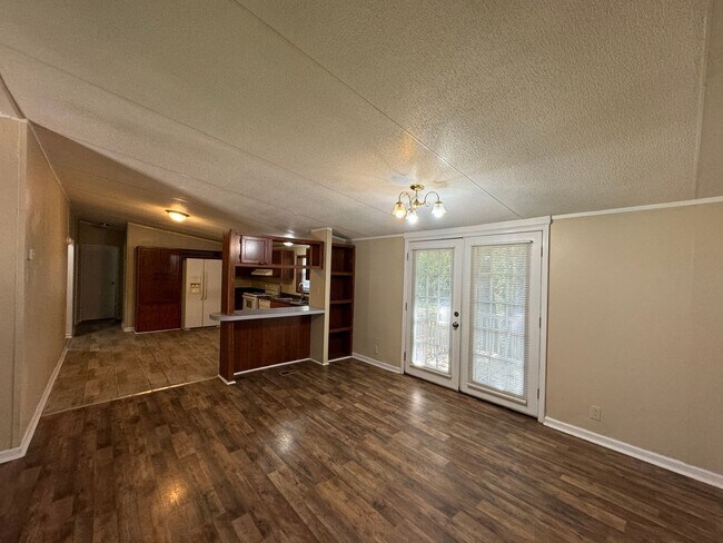 Building Photo - 161 Flournoy Lucas Rd