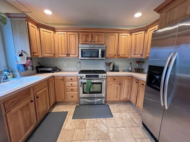 Building Photo - Furnished Rental in Lake Bella Vista – $3,700/Month