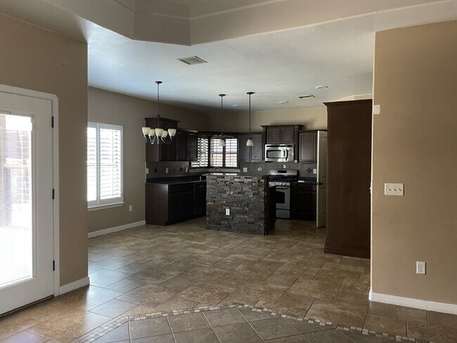 Building Photo - 3132 Tunnel Point Way