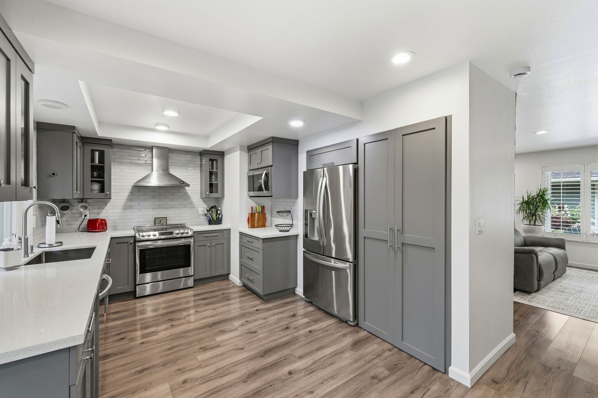 Building Photo - 2561 Fountainhead Dr