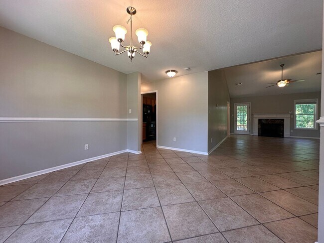 Building Photo - 102 Brookhaven Dr