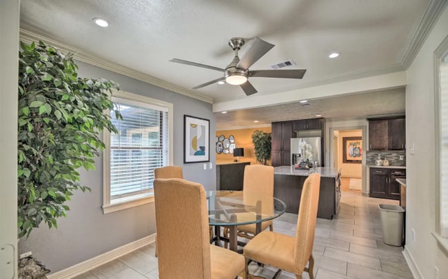 Building Photo - 4018 Leeshire Dr