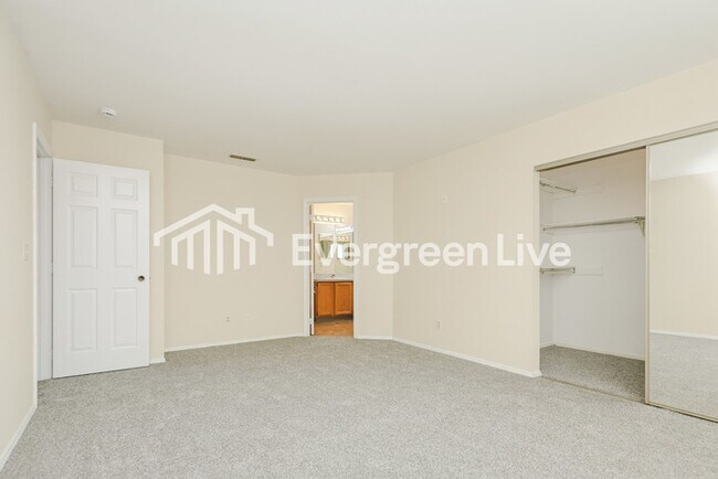 Building Photo - 6524 Loblolly Dr