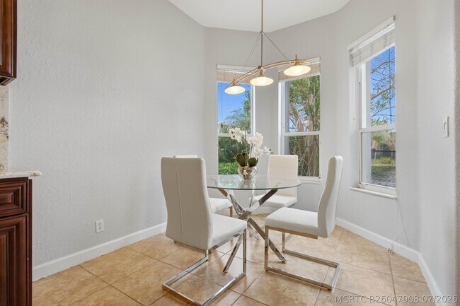 Building Photo - 12290 NW 77th Pl