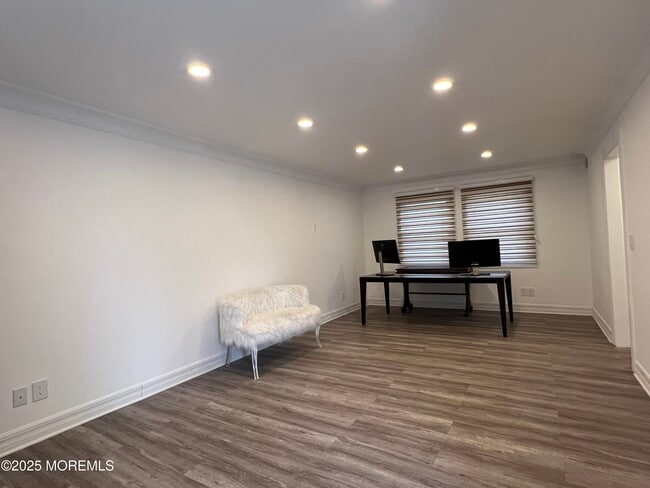 Building Photo - 699 Tennent Rd