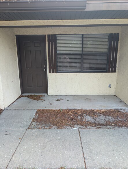 Building Photo - 371 NW Lake City Ave