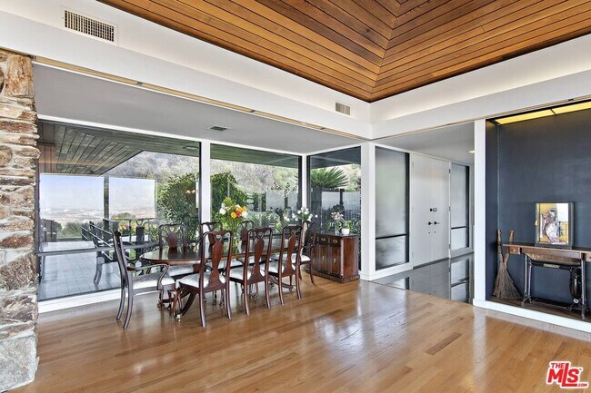 Building Photo - 6112 Via Subida