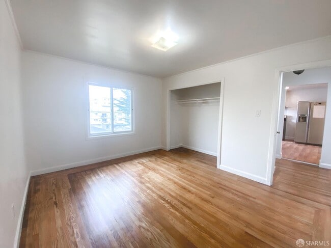 Building Photo - 508 90th St