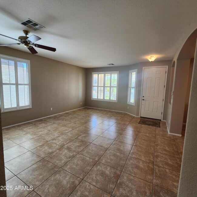 Building Photo - 14318 W Evans Dr