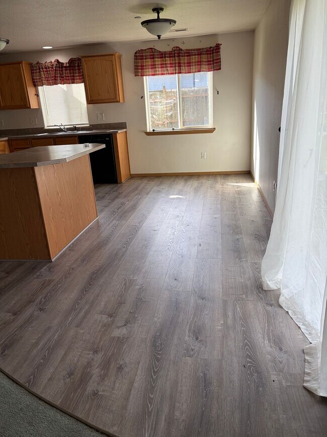 Building Photo - Ranch Style Home in Carlton