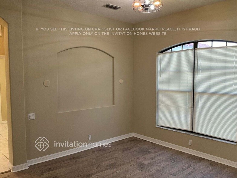 Building Photo - 1102 Brambling Ct