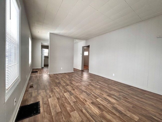 Building Photo - Two Bedroom Home in Muskegon