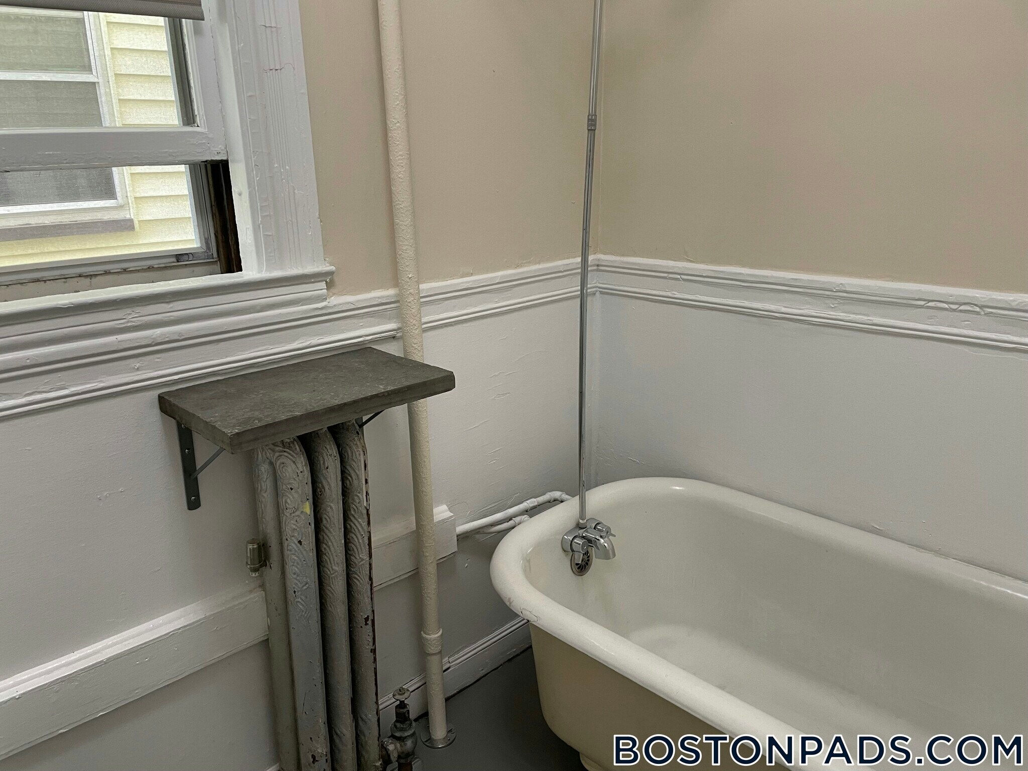 Building Photo - 78 Aldie St