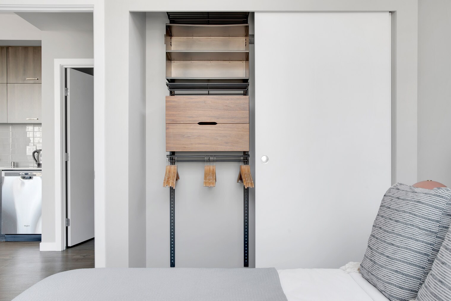 Building Photo - 210 Wall St