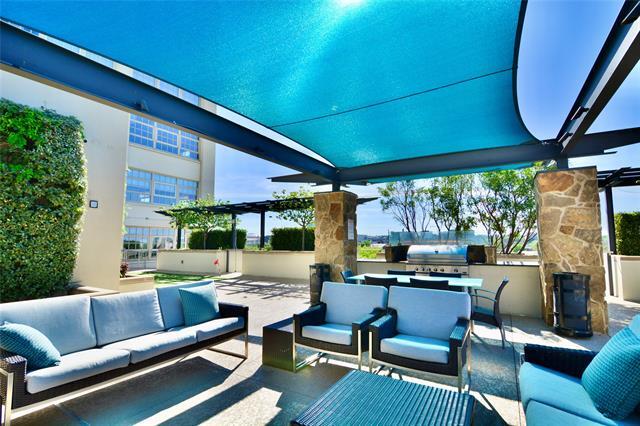 Building Photo - 2600 W 7th St