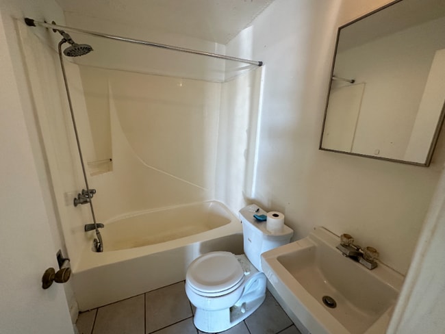 Building Photo - 933 Ocean Blvd