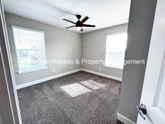 Building Photo - 1421 Captiva Cv