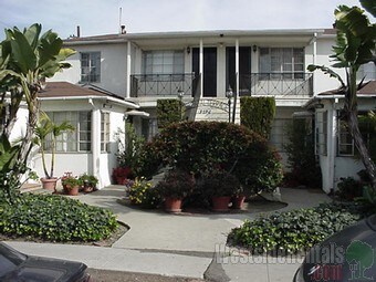 Building Photo - 3796 Colonial Ave