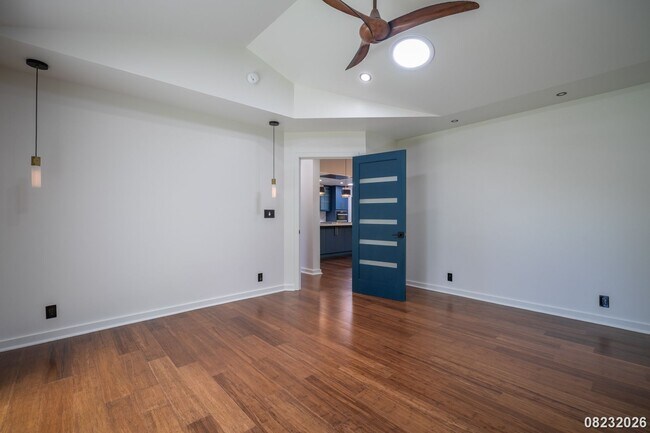 Building Photo - 427 Akoakoa Pl