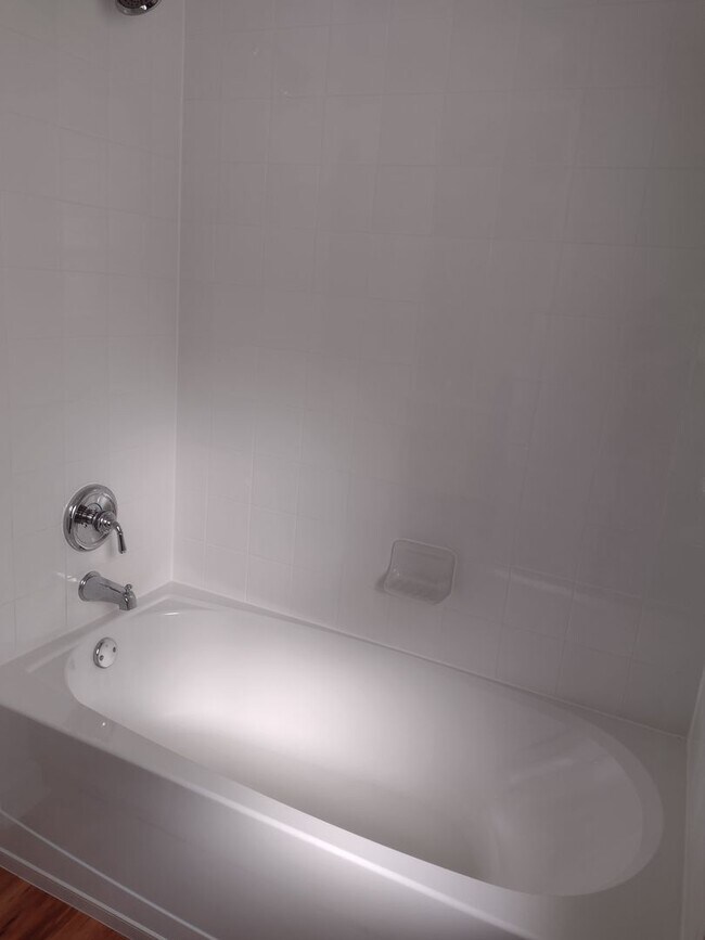 Building Photo - Waterfront Home in Lakes of Mt. Dora