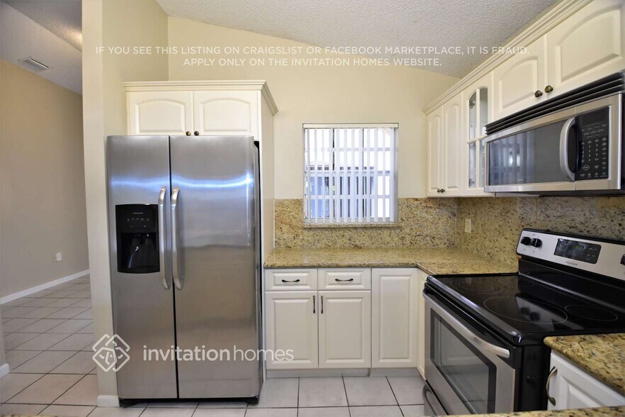 Building Photo - 15308 SW 53rd St
