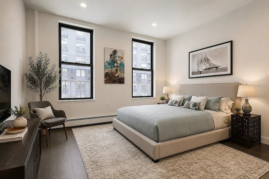 Building Photo - 316 W 39th St