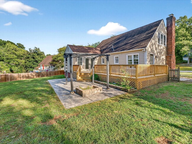 Building Photo - 3512 Castlebury Dr