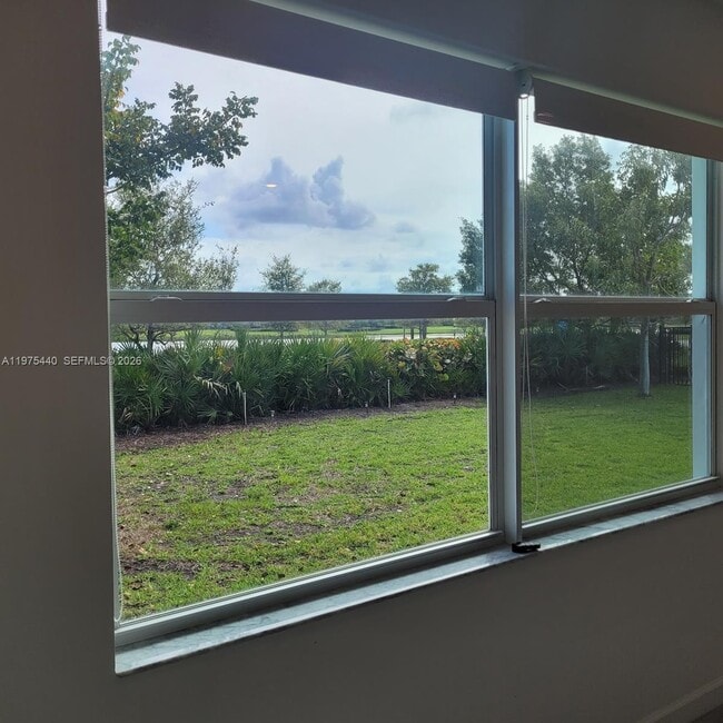 Building Photo - 1200 Sterling Pine Pl