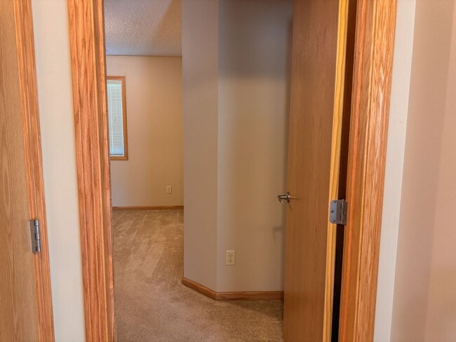 Building Photo - 1611 Gunston Dr