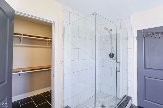 Building Photo - 1306 S East St