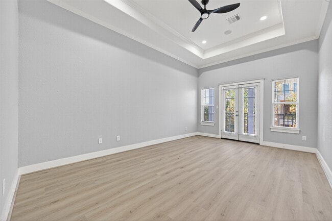 Building Photo - 1128 E 24th St