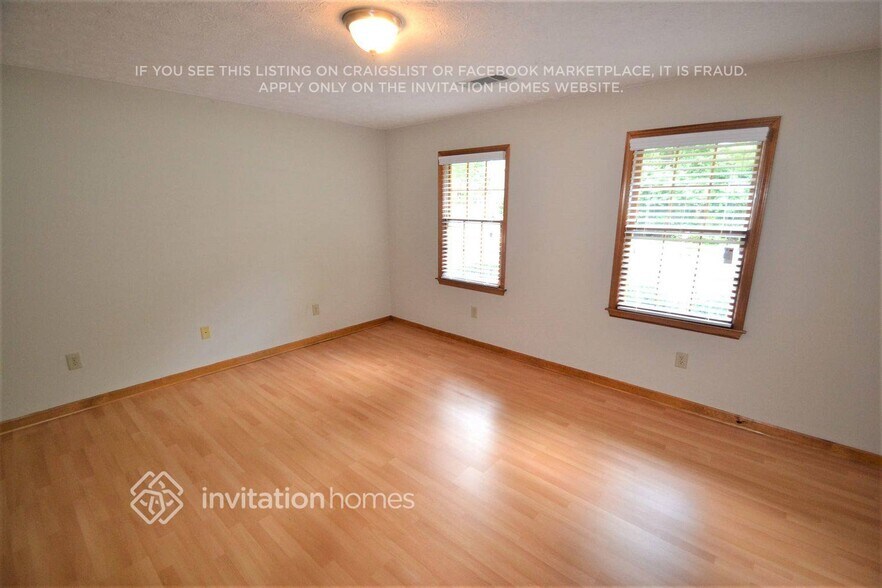 Building Photo - 2170 Lost Forest Ln SW