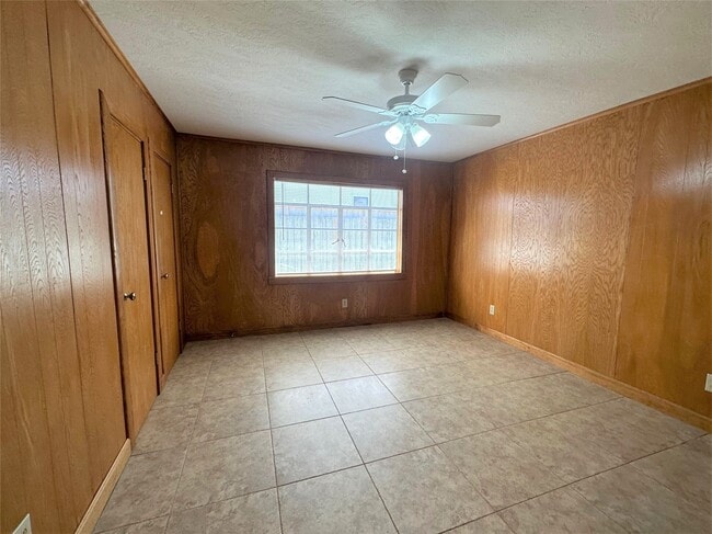 Building Photo - 903 Lamonte Ln