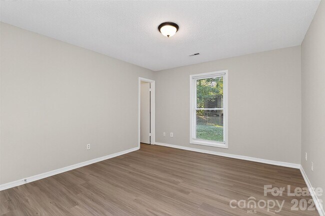 Building Photo - 6300 Dwightware Blvd